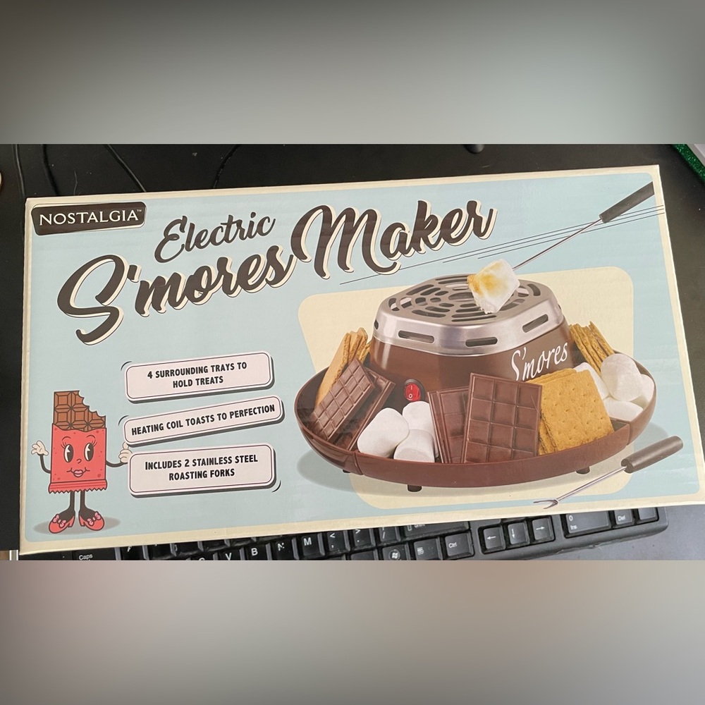 Nostalgia Electric S'mores Set New Never Opened
